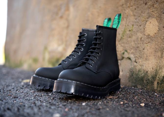 Solovair Siyah Yağlı 8 Gazlı Fermuarlı Platform Derby Botu Kadınlar F4d4297 - Image 6